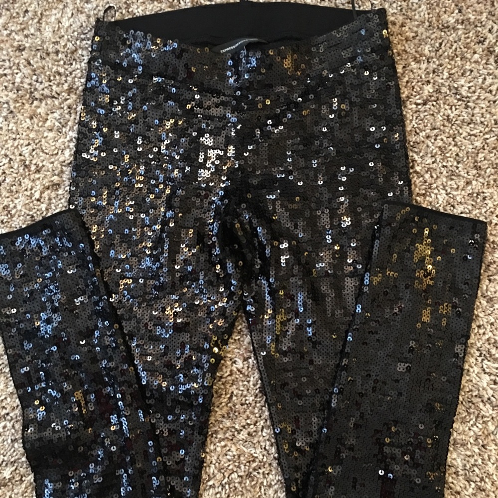 Beautiful leggings with black sequence - Express